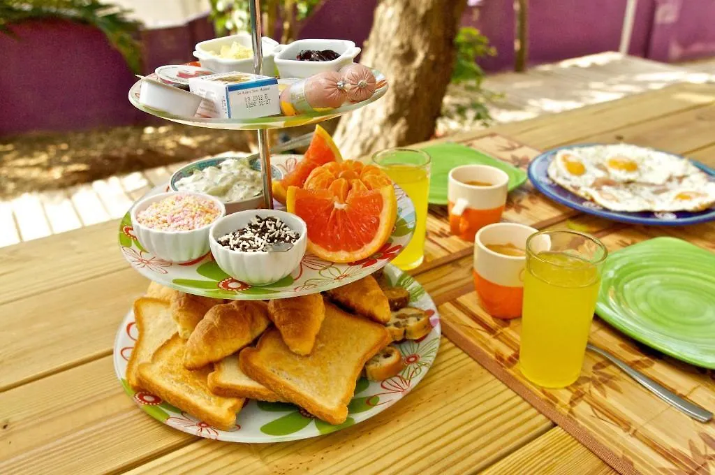 Moonz Bed & Breakfast Willemstad